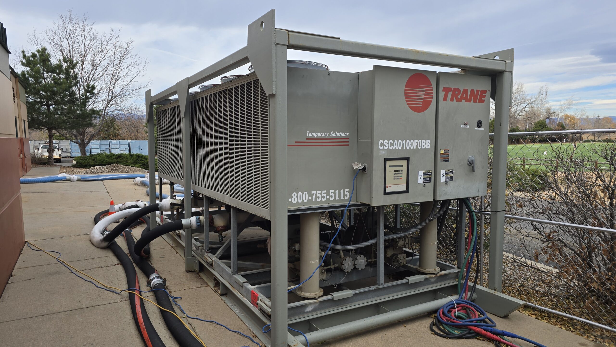 100-ton-outdoor-rental-chiller-closeup